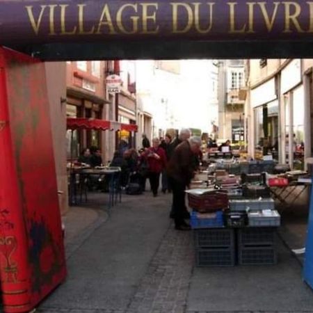 Superbe Appartement De 40M2 Avec Parking Gratuit Sur Place Cuisery Exterior foto